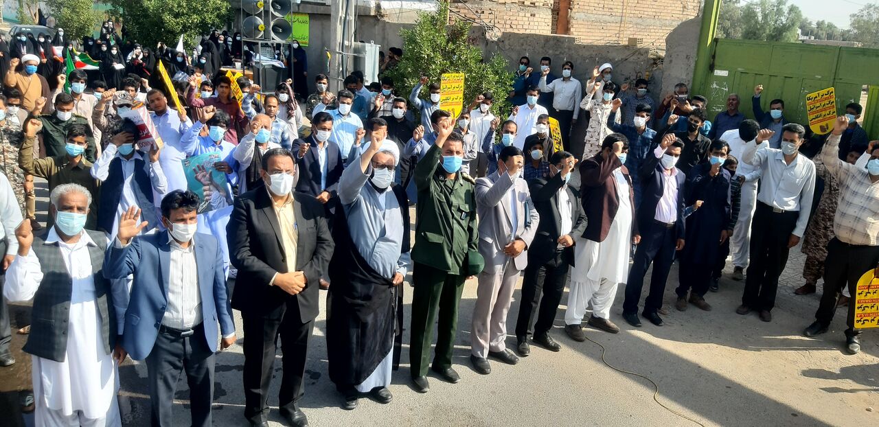 امام جمعه ریگان: اقتدار ایران در دریای عمان قابل کتمان
نیست