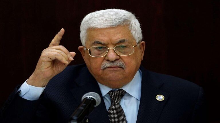 واکنش محمود عباس درباره انتقال وزارتخانه‌های رژیم صهیونیستی
به قدس