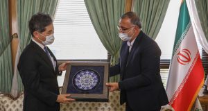 اهداء ۳۳ دستگاه بازیافت خودکار؛ هدیه چشم بادامی ها به شهرداری تهران!