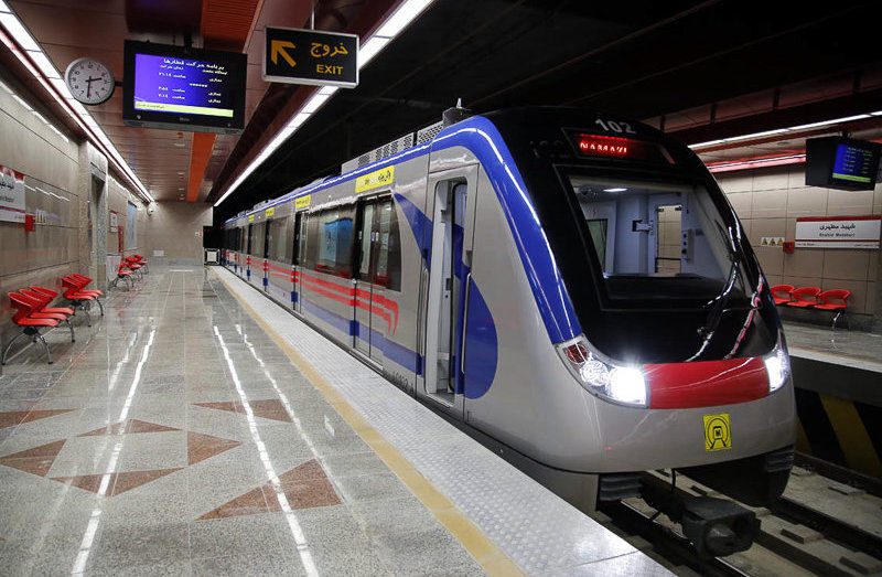 شرکت بهره برداری مترو تهران:کلیپ باز بودن درِ قطار مترو تهران حین حرکت مربوط به سال‌های قبل است.