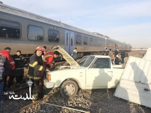 تصادف قطار با وانت در ورامین